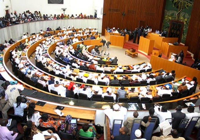 SPECIAL ASSEMBLEE VOTE DE LA LOI DU CODE DE PROCEDURE PENALE 25 JUIN 2021