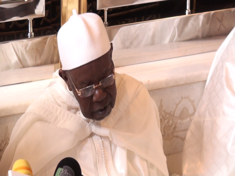 Rappel  à Dieu de Serigne Abdou Aziz Sy Al Amine, le régulateur social repose à l’Est de la mosquée Khalifa Aboubacar Sy