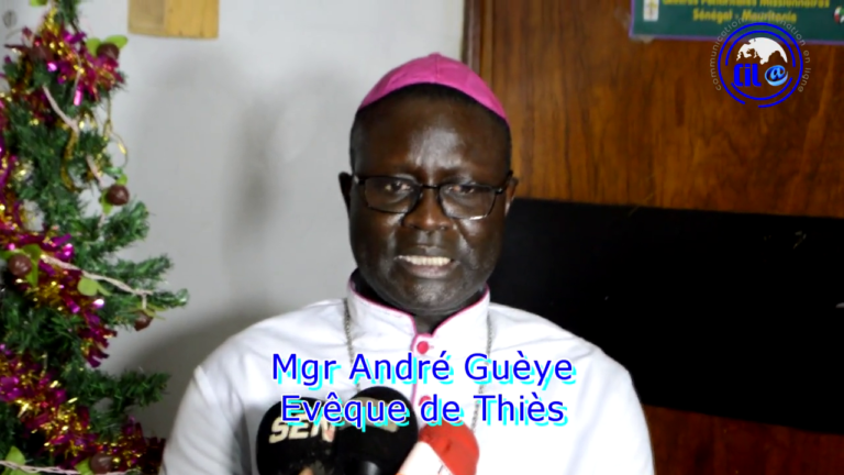 Présidentielle 2019 Monseigneur André Gueye aux politiciens  « Les élections ne doivent pas hypothéquer l’avenir du pays, soyez des messagers de la paix « 