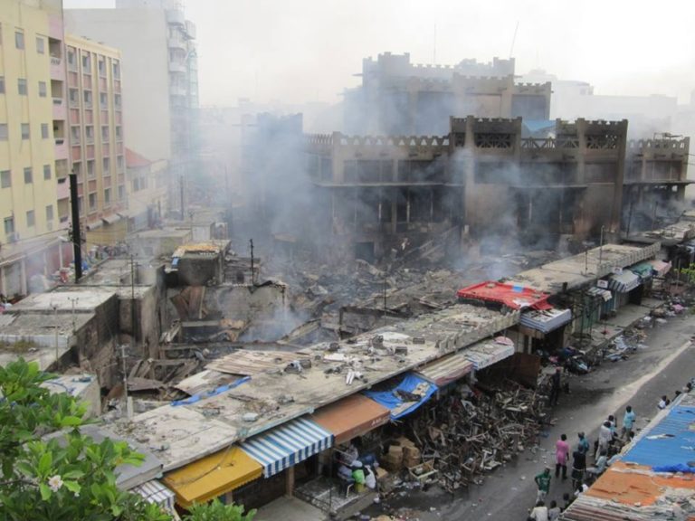 Dakar, un violent incendie sème la panique au marché Pétersen