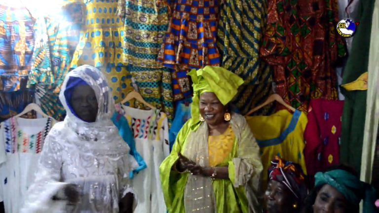 Marché Noél, Le maire Talla Sylla  et le PDG du groupe Sam’s au service des populations