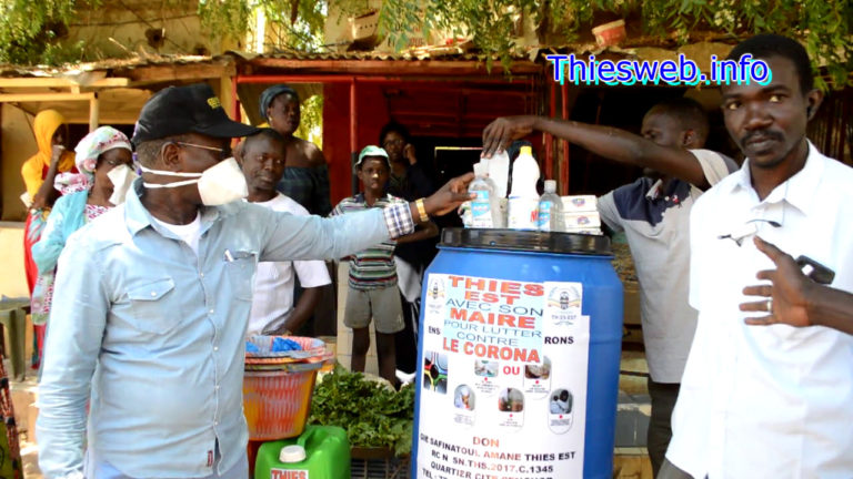 Lutte contre le Covid 19 dans les marchés, La commune de Thies EST distribue du matériel de lavage de mains