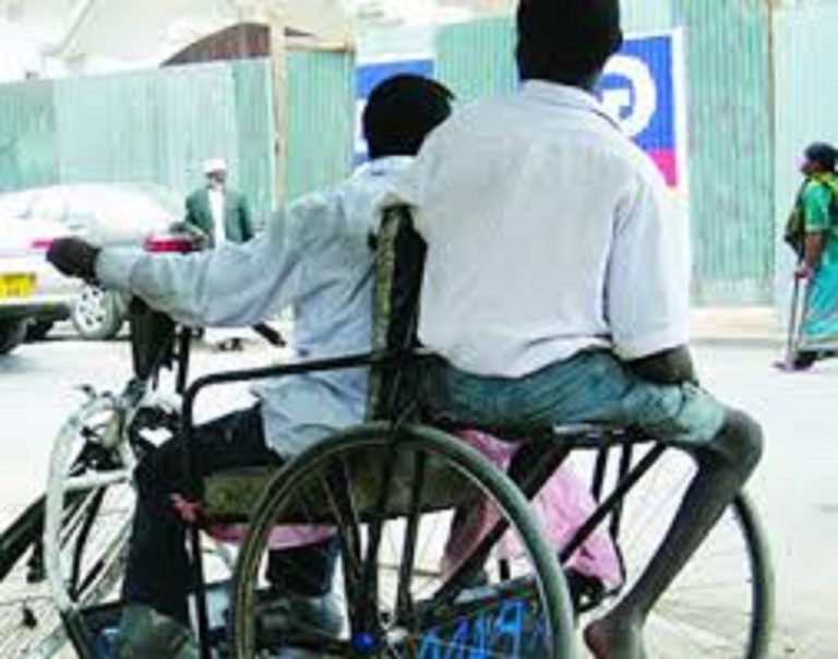Aar Liniu Bokk ,Y’a –en-marre, Noo Lank, Doy Na, Les personnes handicapées ne font-elles pas partie de votre combat contre l’injustice au Sénégal ?