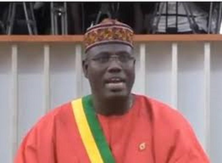 Modification de la loi 69 29, Bara Dolly Bok Guis Guis accuse la majorité des sénégalais qui a voté pour le président Macky Sall/Audio