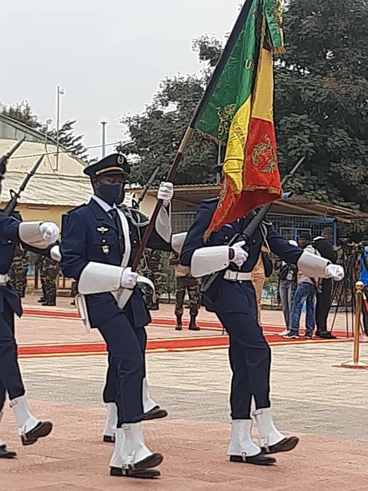 Cérémonie de présentation au drapeau à la 11eme  promotion de l’école de l’armée de l’air, les élèves intègrent l’armée.