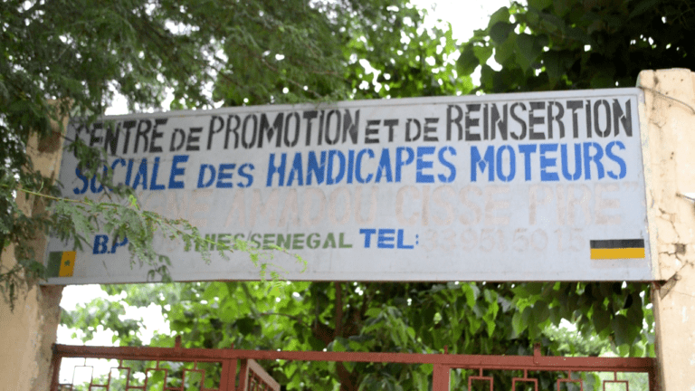 Association des  Handicapés moteurs de Thiès, 1O terrains offerts par Pape Doumbia grâce au comité Miss Sénégal