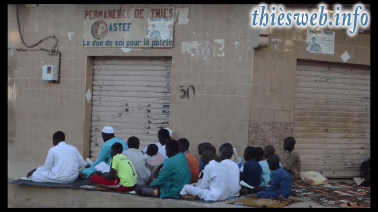 Manifestations des 14, 15 et 16 Mars, Femmes, talibés, Oustaz et imam organisent un récital de coran pour la sécurité du Sénégal et d’Ousmane Sonko